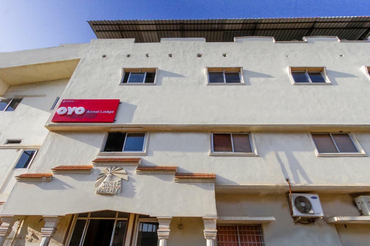 Oyo 45475 Annai Lodge Thanjavur Exterior foto